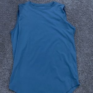 Lululemon muscle tank